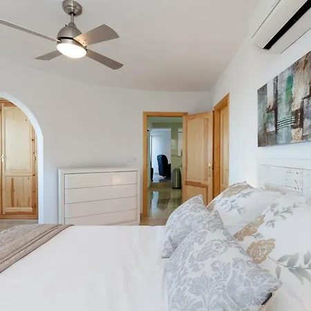 Seahorse Villa-private Pool-3 Bed Дения