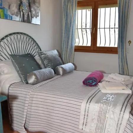 Seahorse Villa-private Pool-3 Bed Дения